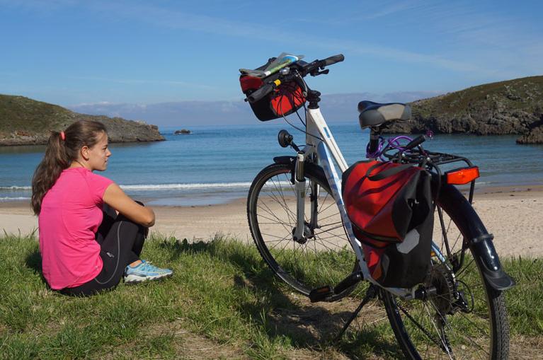Cycliste sur les côtes d'Asturies